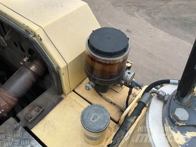 Wirtgen WR2400 Compacteur de sol