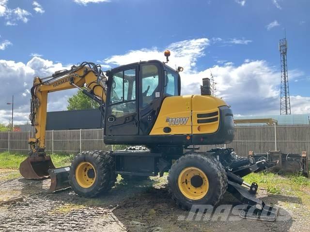 Yanmar B110W Pelle sur pneus