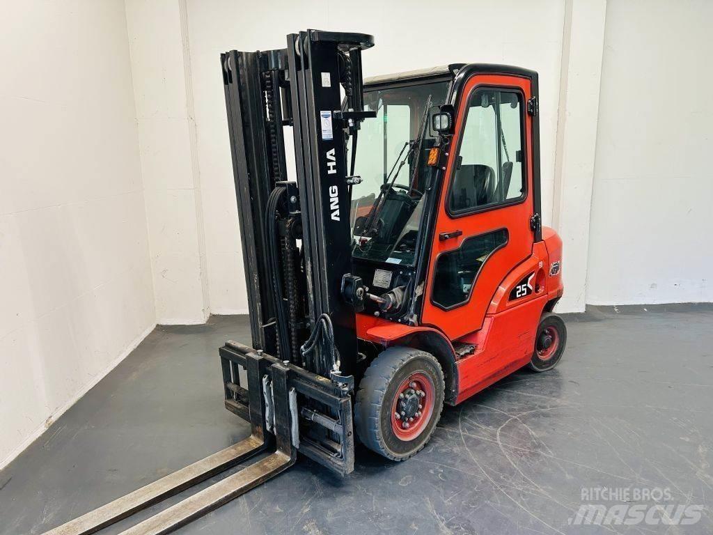 Hangcha CPCD25-XRW92F Chariots diesel
