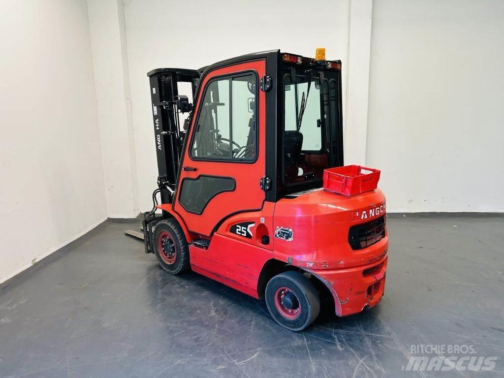 Hangcha CPCD25-XRW92F Chariots diesel