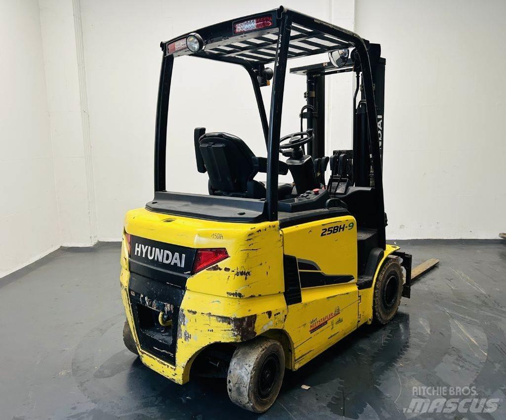 Hyundai 25BH-9 Chariots élévateurs électriques