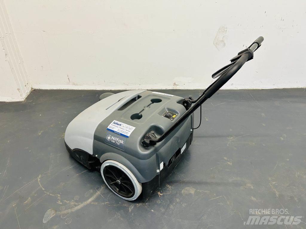 Nilfisk SW750 Balayeuse / Autolaveuse