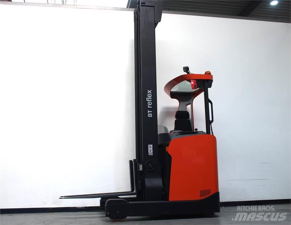 Toyota RRE160H Chariot à mât rétractable