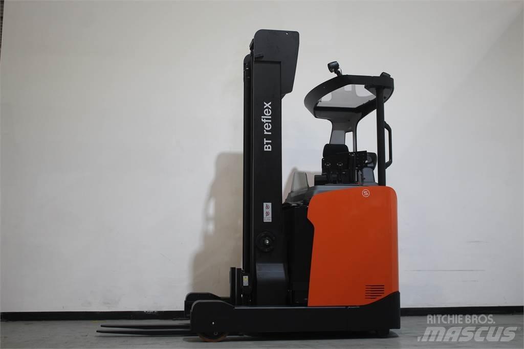 Toyota RRE160H Chariot à mât rétractable