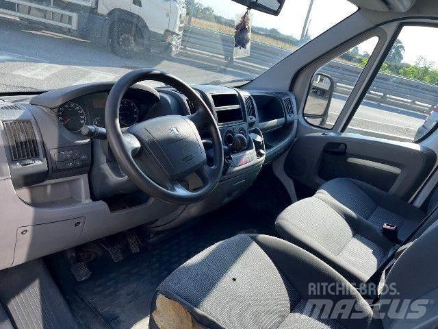 Peugeot BOXER Camion benne