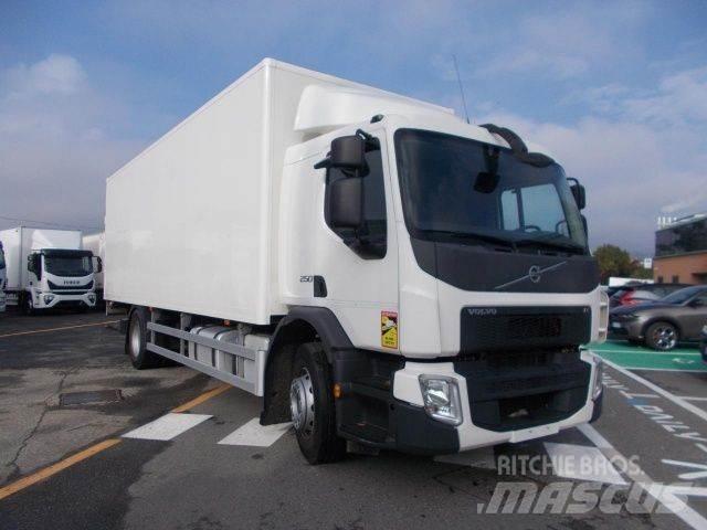 Volvo FE250 Camion Fourgon