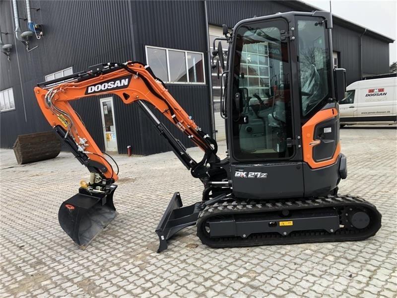Doosan DX27Z-7 Mini pelle < 7t