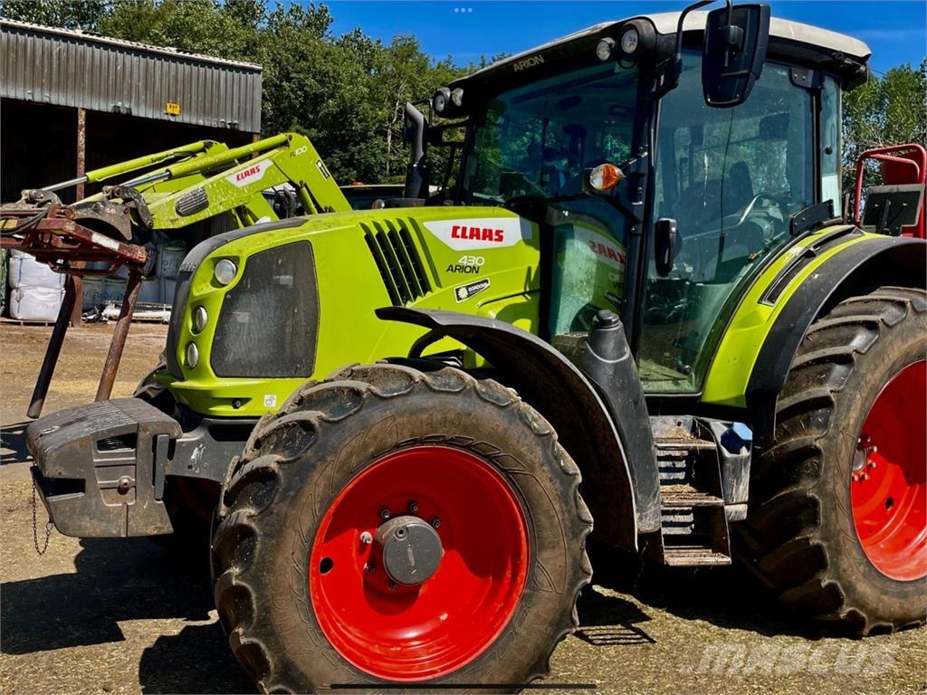 CLAAS ARION 430 Tracteur