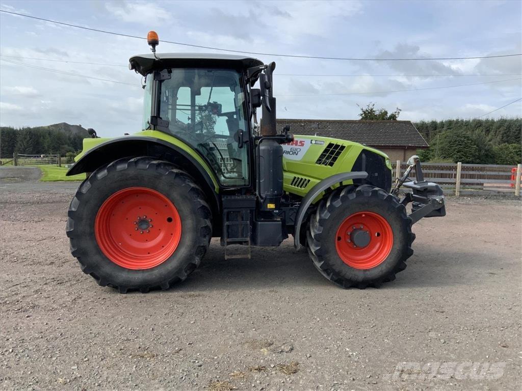 CLAAS ARION 610 Tracteur
