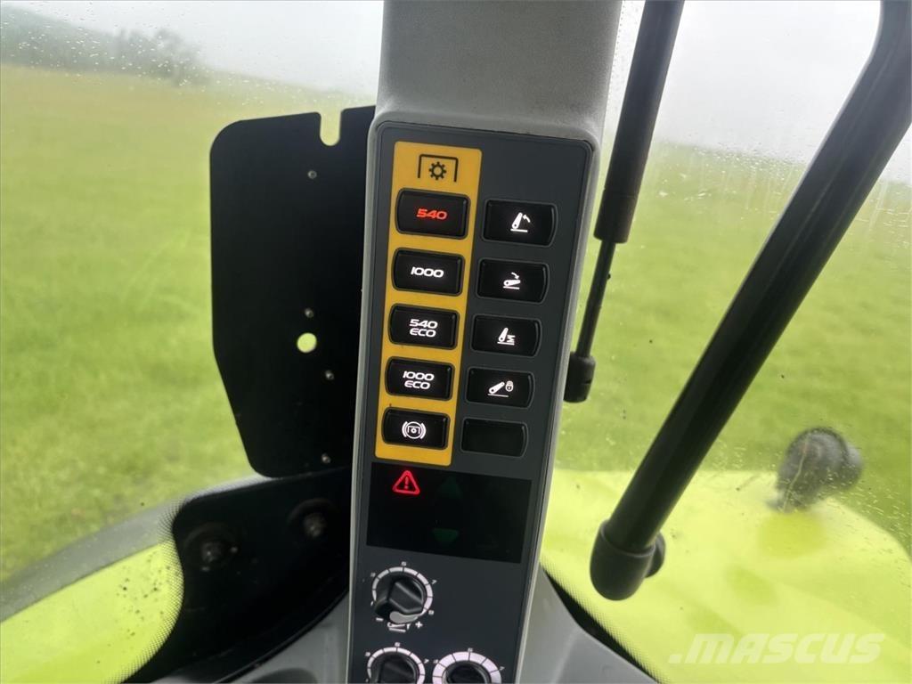 CLAAS ARION 610 Tracteur