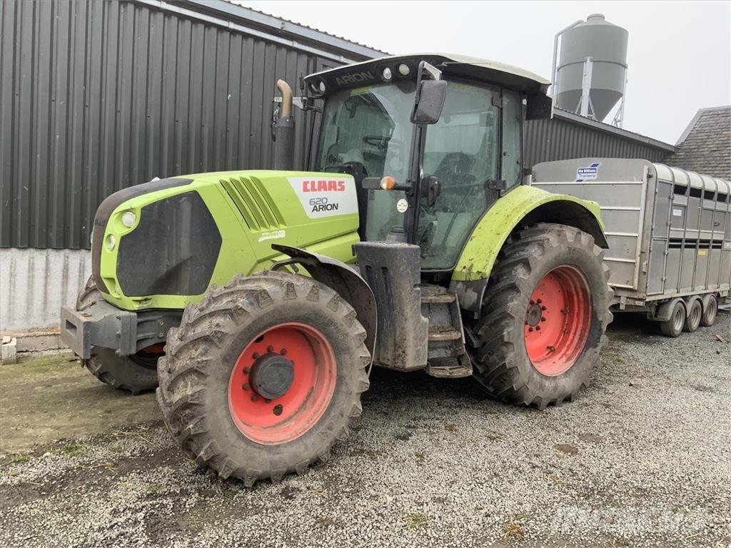 CLAAS ARION 620 Tracteur
