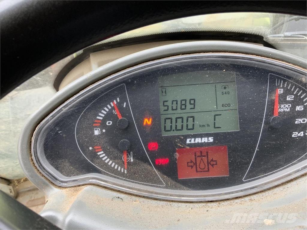 CLAAS ARION 620 Tracteur