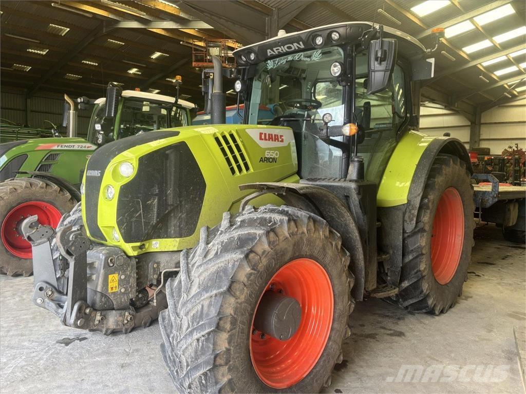 CLAAS ARION 650 Tracteur
