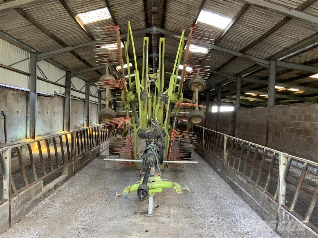 CLAAS LINER 2900 Rateau faneur