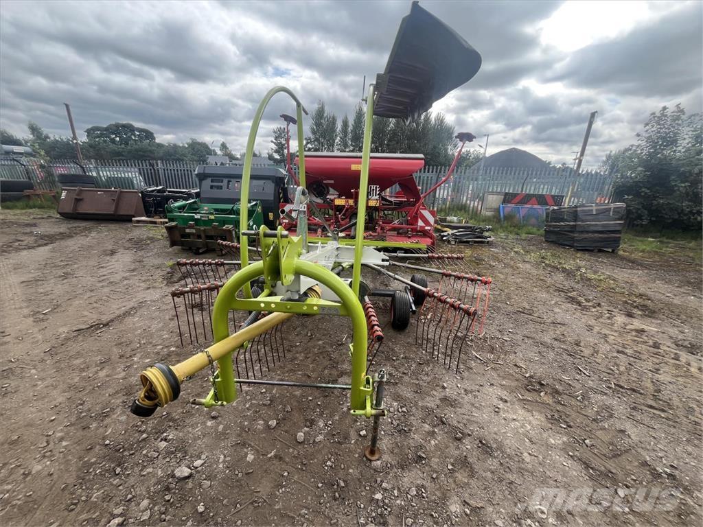 CLAAS LINER 450 Rateau faneur