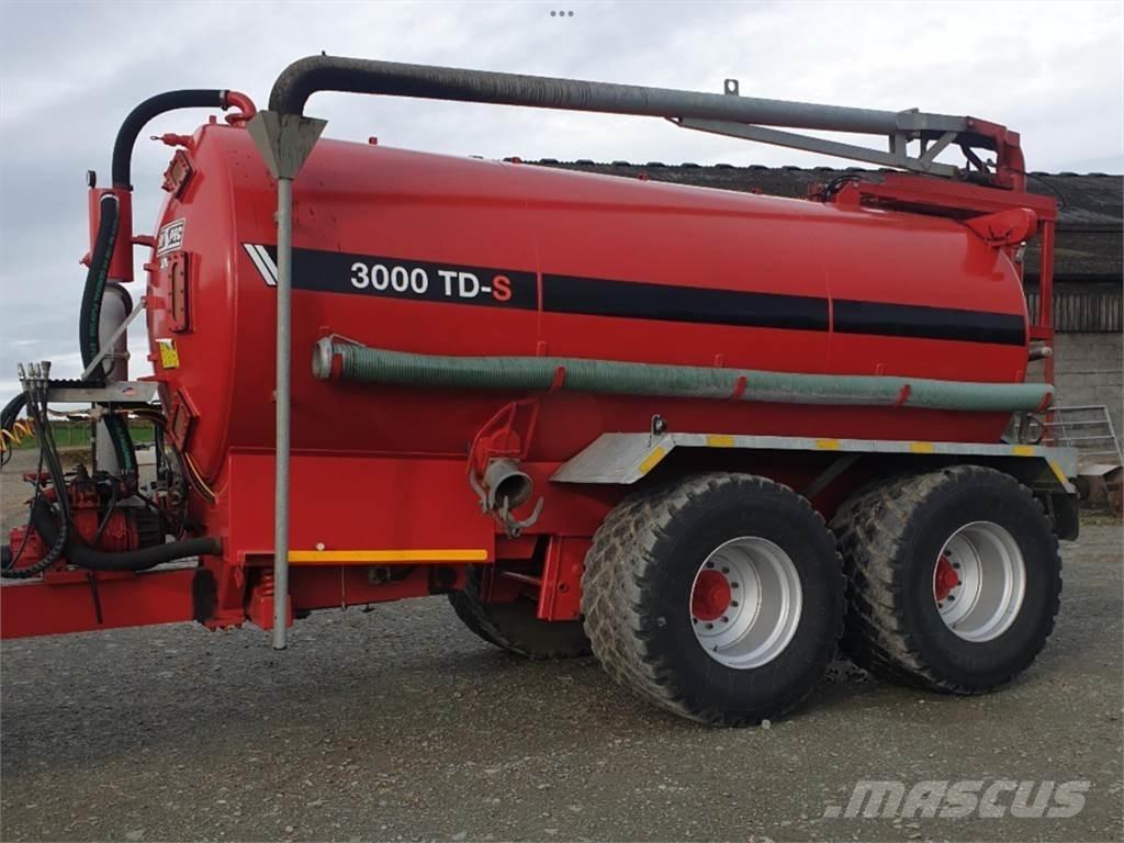 Hi-Spec 3000 TD-S Epandeur de fumier