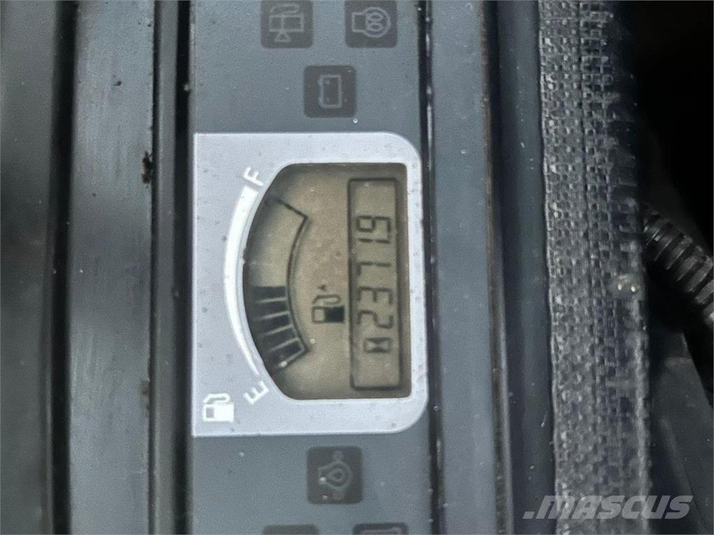 Hitachi ZAXIS 26U Agriculture - Autres