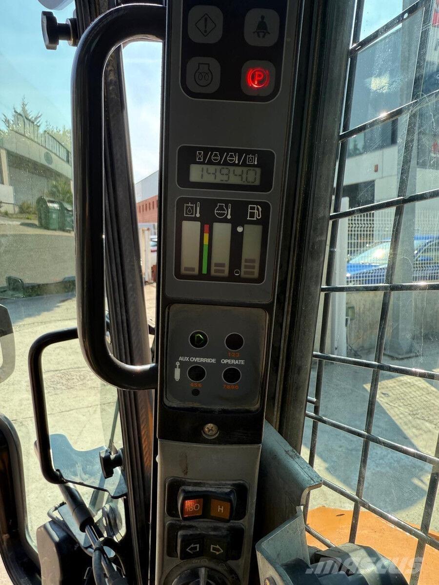 CASE SR210 Chargeuse sur pneus