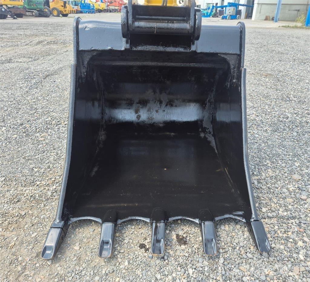 CAT 323ELN Pelle sur chenilles
