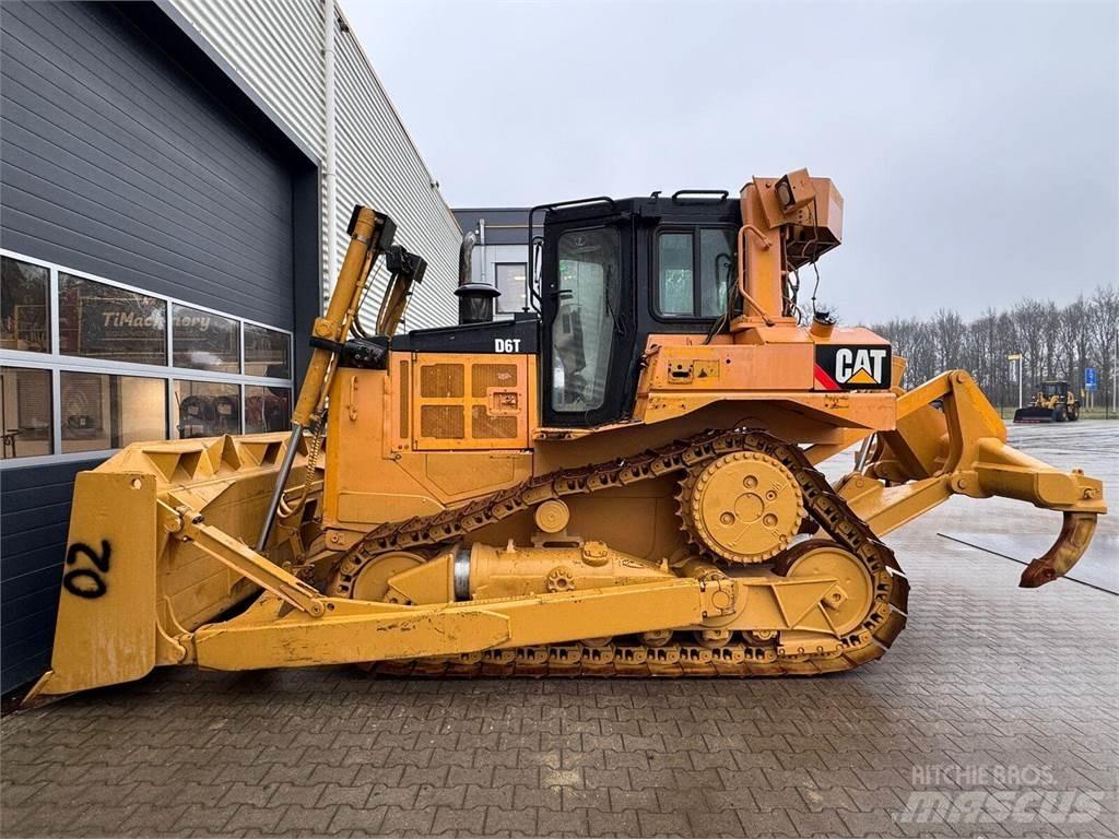 CAT D6T Bouteurs sur chenilles