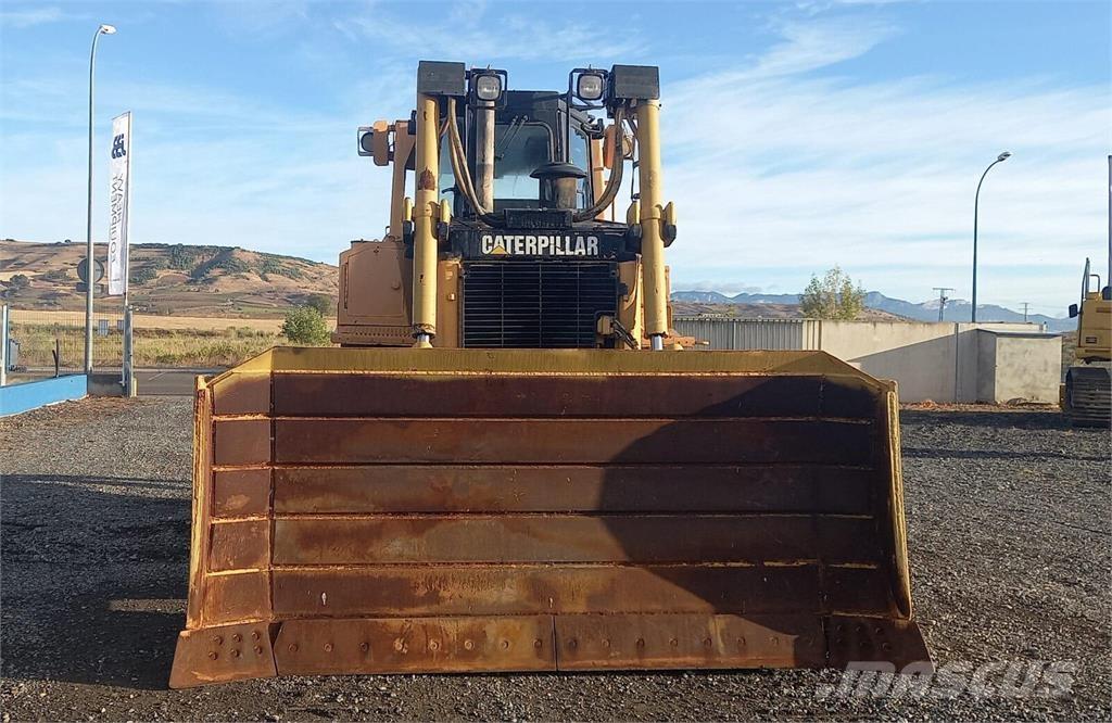 CAT D6T Bouteurs sur chenilles