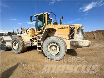 Volvo L180F Chargeuse sur pneus