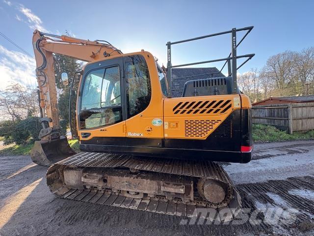 Hyundai R140-9A Pelle sur chenilles