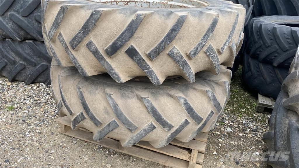  16.9R38 Pneus, roues et jantes
