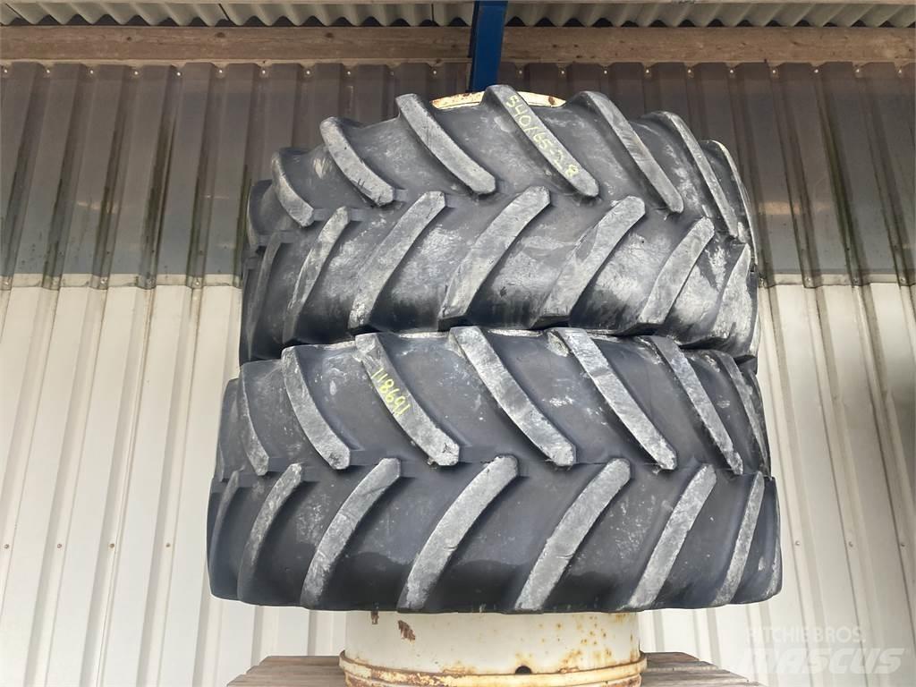  540/65R28 Pneus, roues et jantes