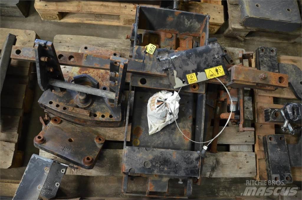  AUTOHITCH Attache rapide pour godet