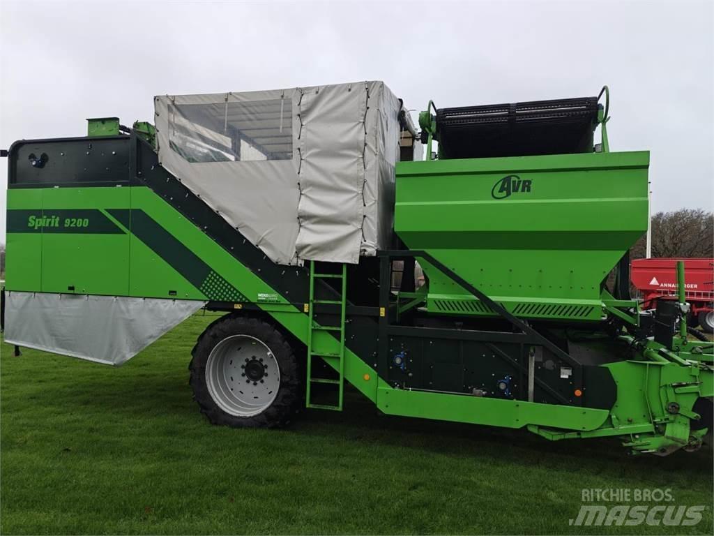 AVR SPIRIT 9200 Moissoneuse de Pomme de Terre