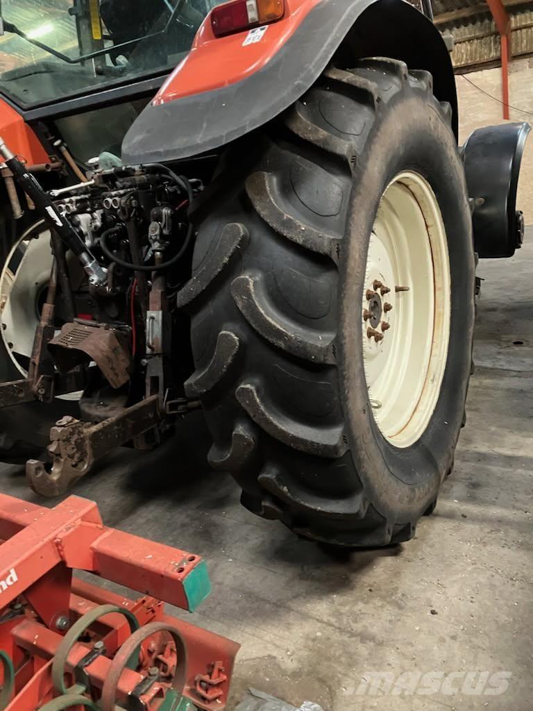 BKT 520/70R38 Pneus, roues et jantes