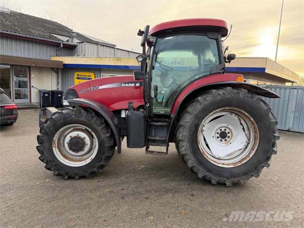 CASE MXU 135 Tracteur