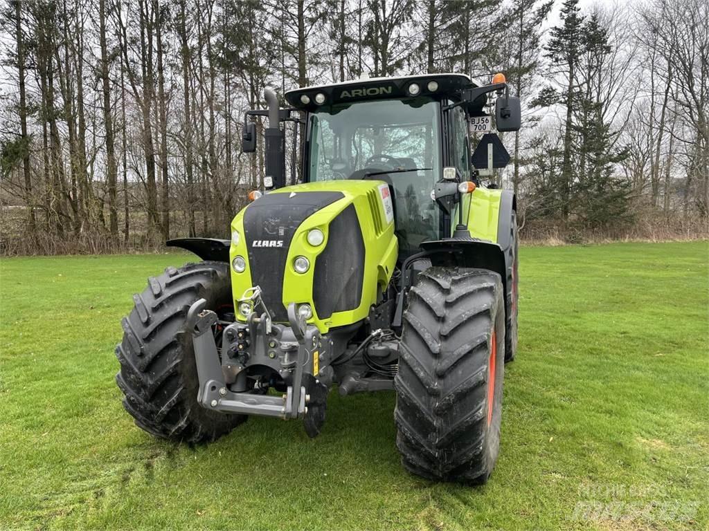 CLAAS ARION 640 Tracteur