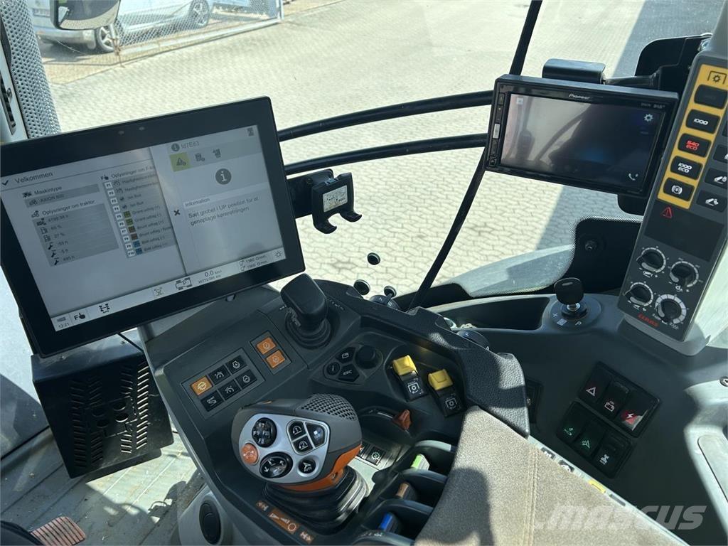 CLAAS AXION 870 Tracteur