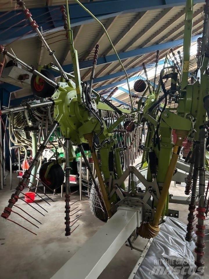 CLAAS LINER 3000 Rateau faneur