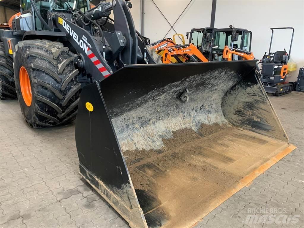 Develon DL280-7 Chargeuse sur pneus