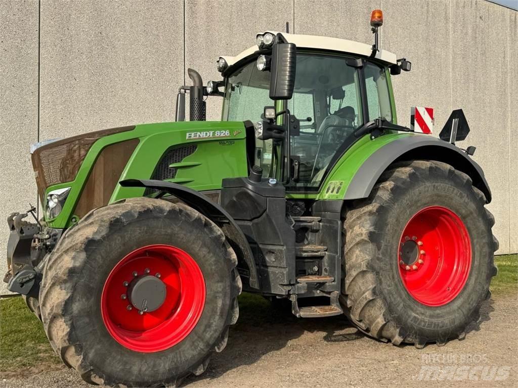 Fendt VARIO 828 Tracteur