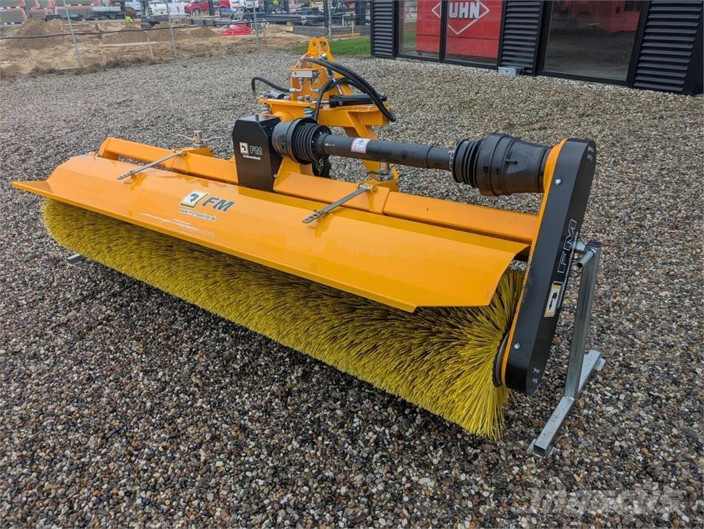 FM MF 275 Balayeuse / Autolaveuse