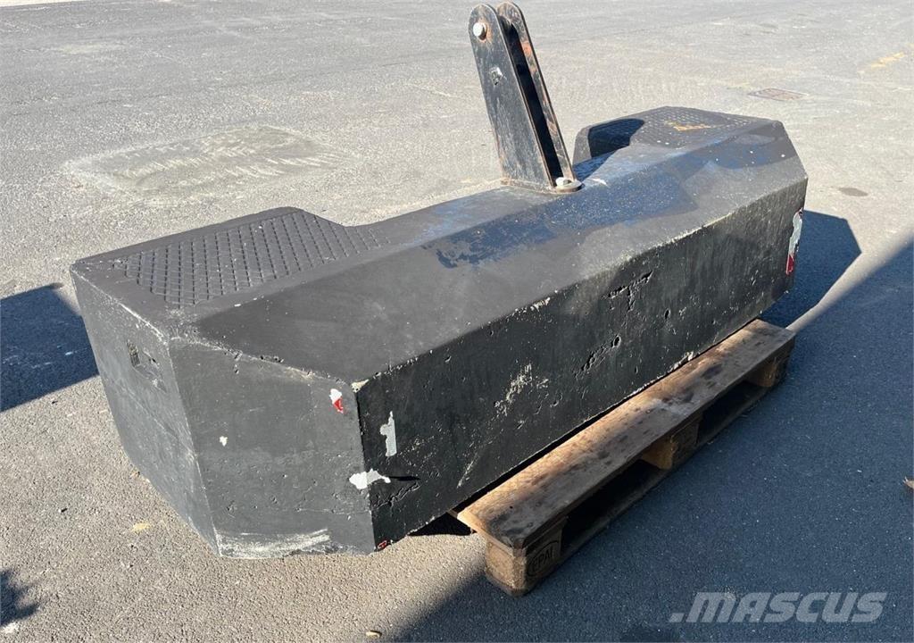 Hauer 1000 KG. Masse avant
