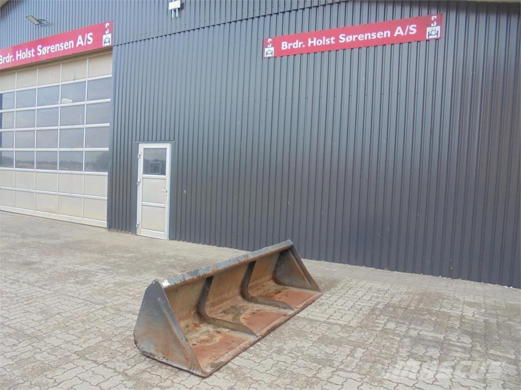 Hauer 2,4 M Autres équipements pour tracteur