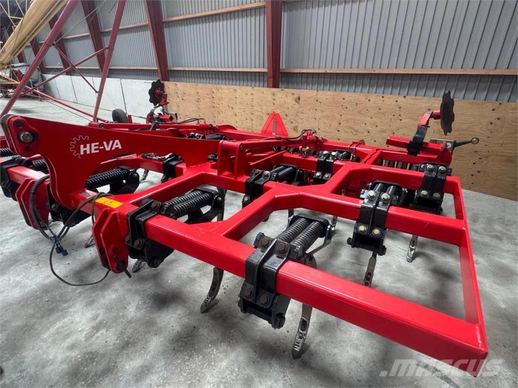 He-Va CULTI Charrue à dents