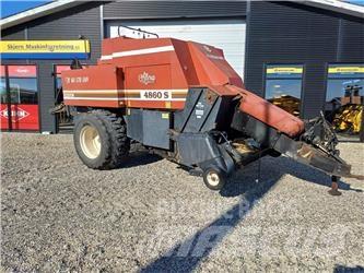 Hesston 4860S Presse cubique