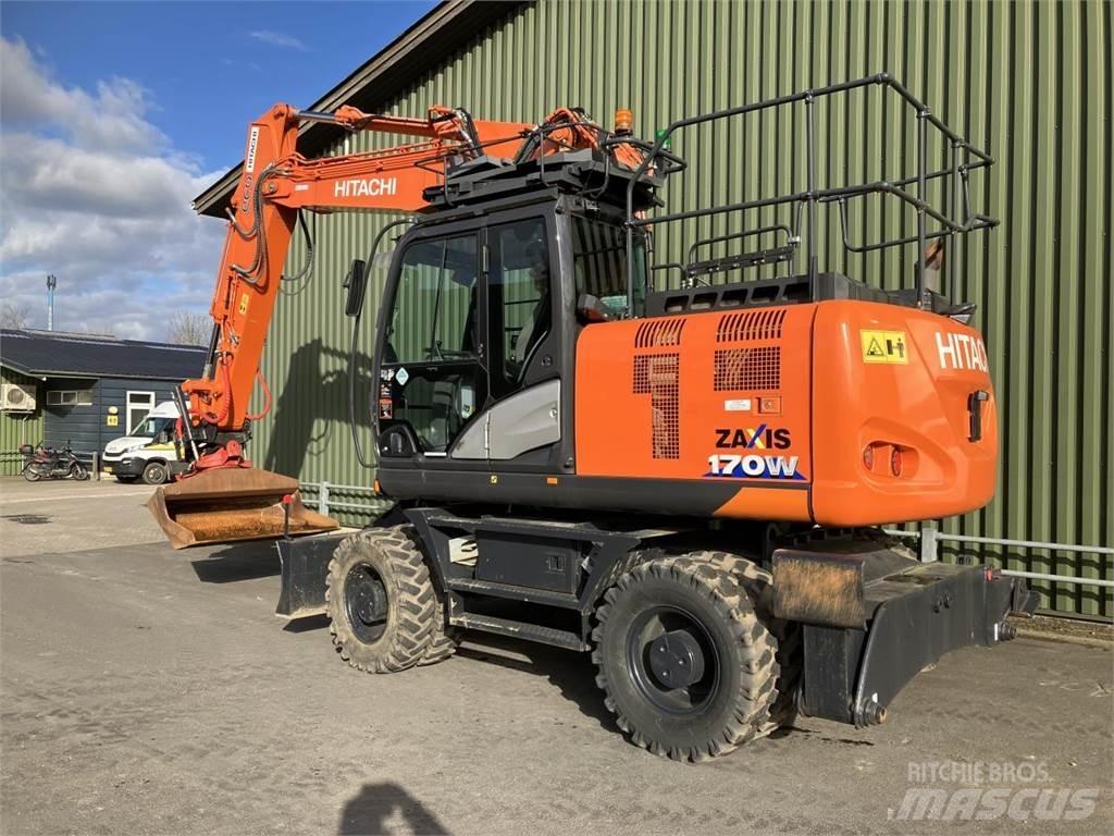 Hitachi ZX170W-6 Pelle sur pneus