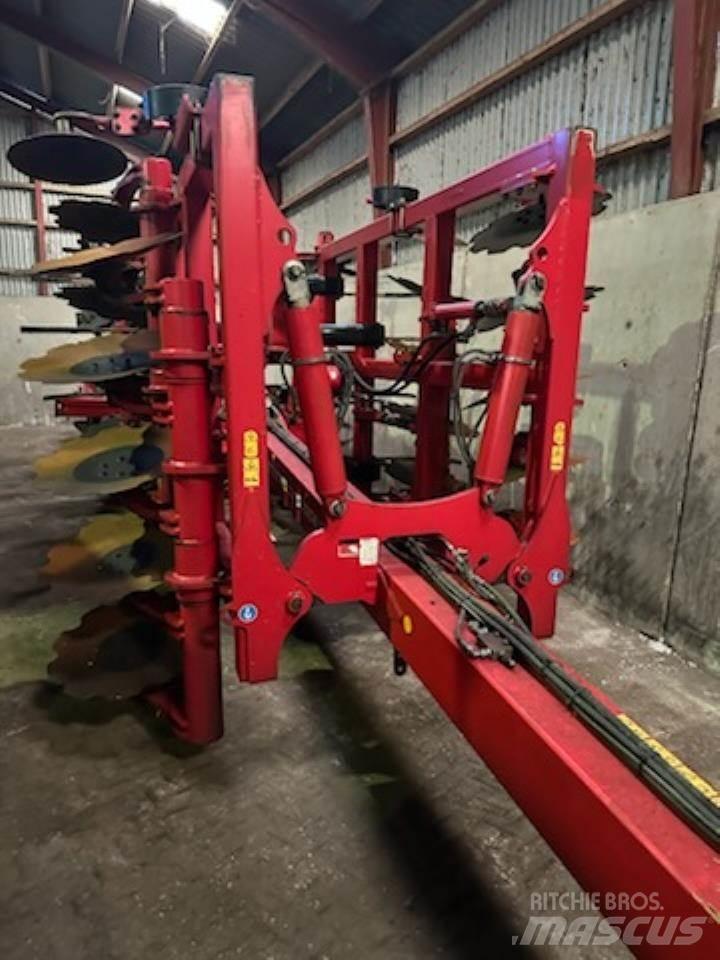 Horsch TIGER 4 MT Crover crop
