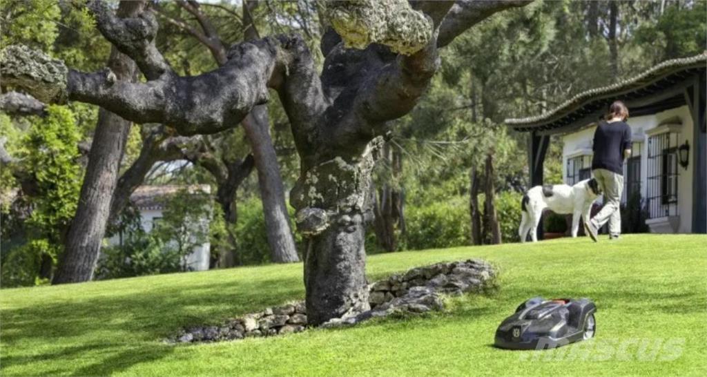 Husqvarna AM420 Faucheuse