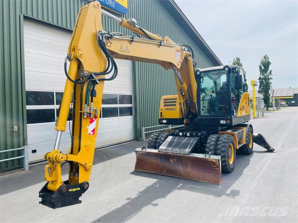 Hydrema MX14 Pelle sur pneus