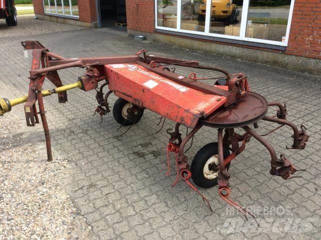 JF 320 RIVE Rateau faneur