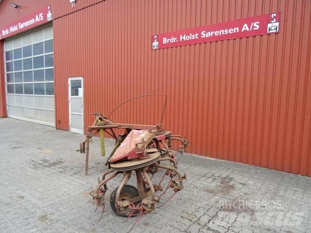 JF CR 320 Rateau faneur