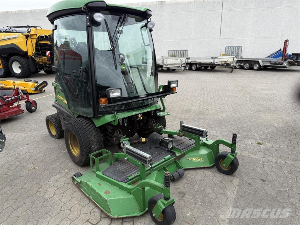 John Deere 1585 Utilitaire porte-outils